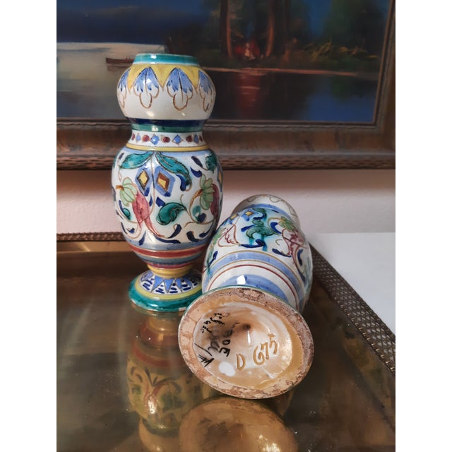 Pair of Early Majolica Italian Vases Deruta For Sale - Image 9 of 10