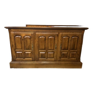 1980s Ethan Allen Classic Manor Sideboard For Sale