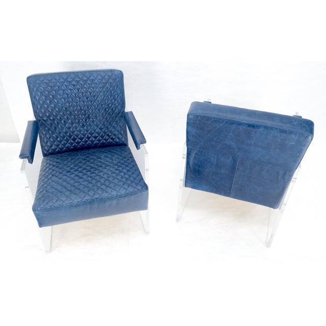 Late 20th Century Pair of blue Quilted Leather Upholstery Seats Lucite Base Arm Lounge Club Chairs For Sale - Image 5 of 14