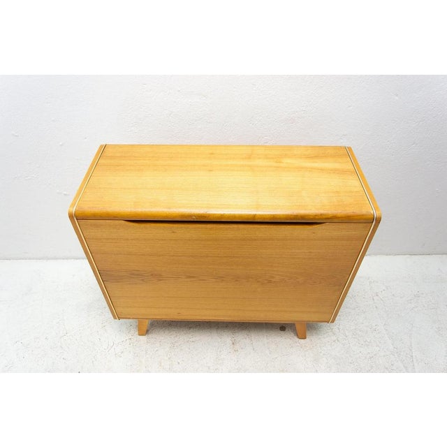 Midcentury Czechoslovakian Beechwood Dresser by Bohumil Landsman, 1960s For Sale - Image 6 of 18