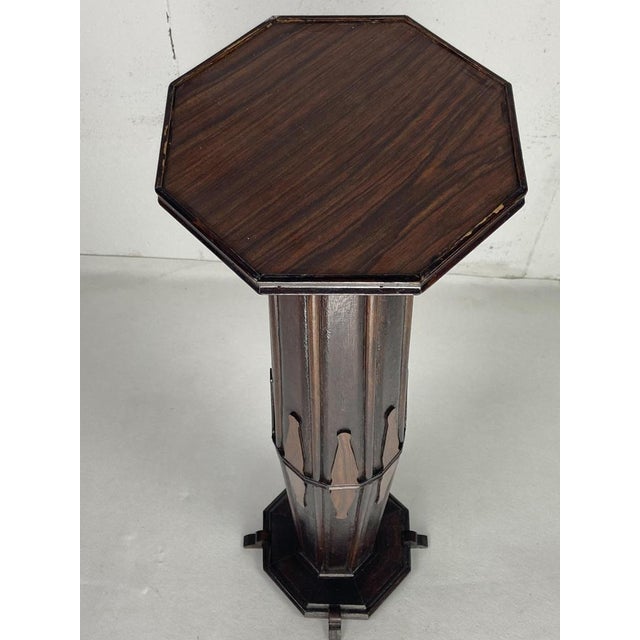Just an exceptional pedestal or plant stand from Holland, 1920s - 1930s. This perfectly proportioned pedestal in in good...