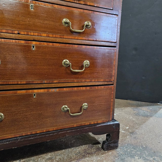 English Late 19th Century Edwardian Urn & Swag Inlaid, Satin Banded, Mahogany 5 Drawer Bureau on Bracket Feet For Sale - Image 3 of 18