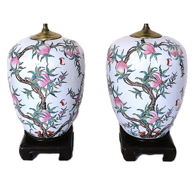 FREE SHIPPING ANYWHERE IN THE CONTINENTAL US! This is a set of Chinese ginger jar table lamps featuring hand-painted...