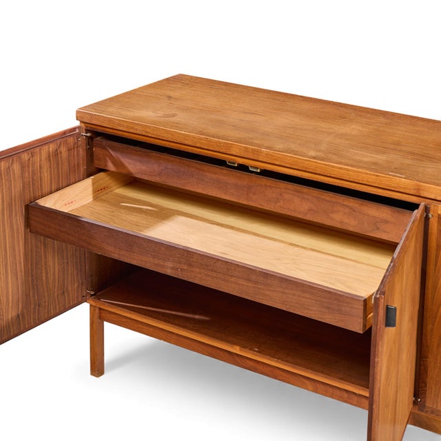 Jack Cartwright for Founders Mid Century Walnut Credenza For Sale - Image 9 of 11