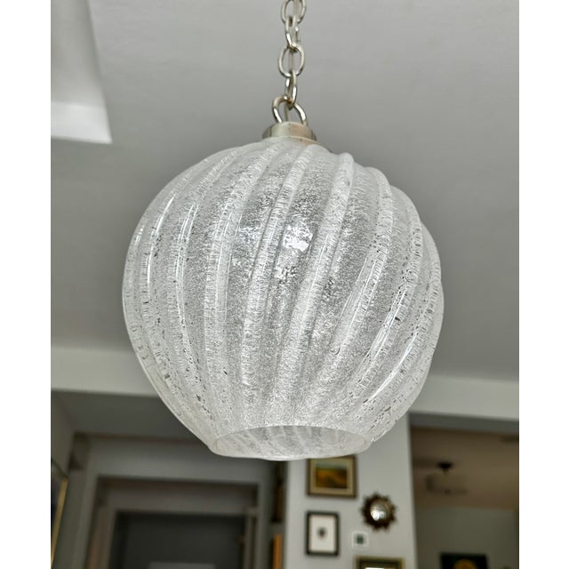 Single Murano Globe Shape Clear Textured Glass Ceiling Pendant Light For Sale In Palm Springs - Image 6 of 17