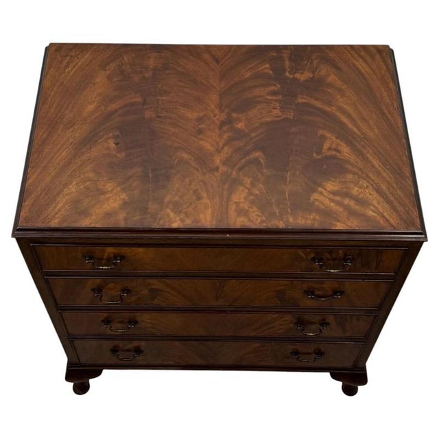 20th Antique Century Mahogany Chest of Drawers For Sale - Image 3 of 9