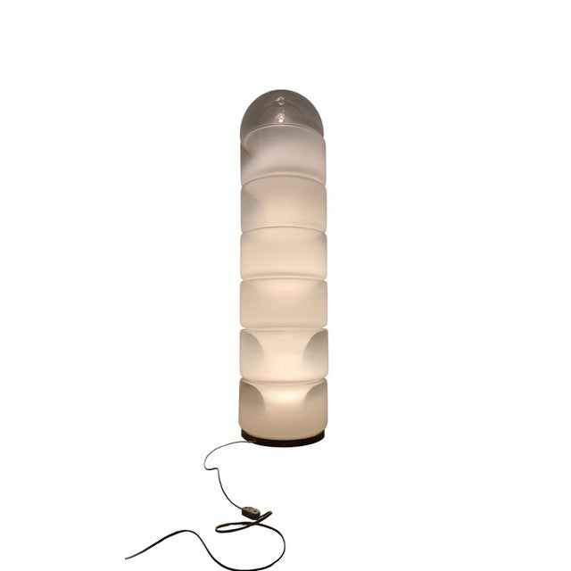 Mid-Century Modern LT316 Sfumata Totem Floor Lamp in Sfumate Murano Glass, Brass and Metal by Carlo Nason for AV Mazzega, 1980s For Sale - Image 3 of 17