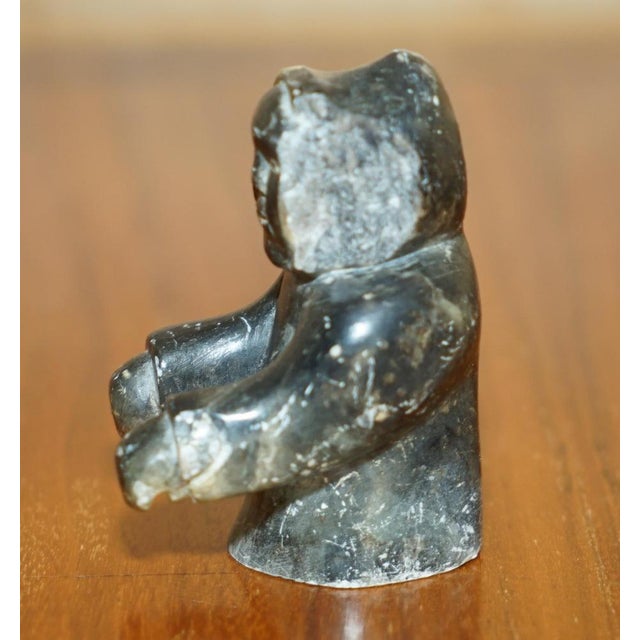 Fine Alex Patsauq 1917 Signed Serial Number Inuit Eskimo Soapstone Kayak Carving For Sale - Image 17 of 18