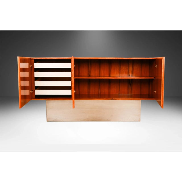 Milo Baughman for Thayer Coggin Mid Century Milo Baughman Thayer Coggin Modern Rosewood Credenza Buffet For Sale - Image 4 of 14