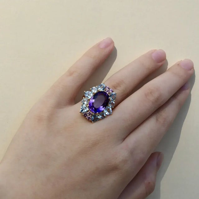 Contemporary Nina Zhou Margeret Amethyst Aquamarine Pink Sapphire Cocktail Ring in 14k Yellow Gold, size 4 For Sale - Image 3 of 8