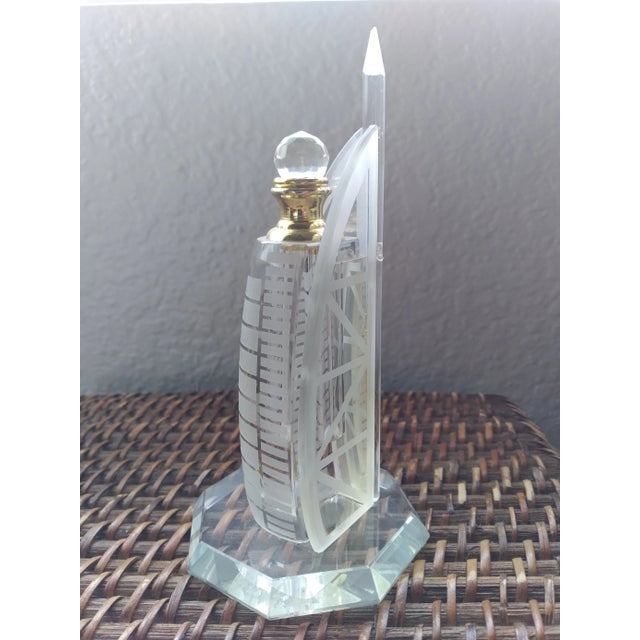 Dubai Collectible Crystal Perfume Bottle. Beautiful accessory for any vanity.
