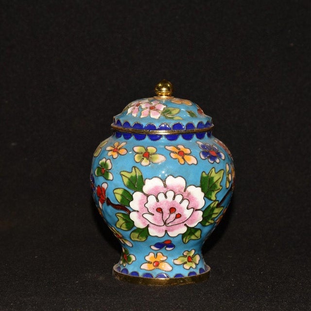 1970s Vintage Blue Cloisonné Enamel Ginger Jar With Peony Motif and Lid For Sale - Image 5 of 9