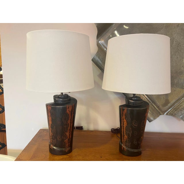 Art Deco 1940s American Marianna von Allesch Ceramic Table Lamps - A Pair For Sale - Image 3 of 12