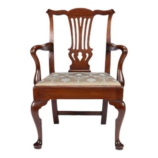 English George II Walnut Arm Chair With Upholstered Slip Seat, 1740 For Sale