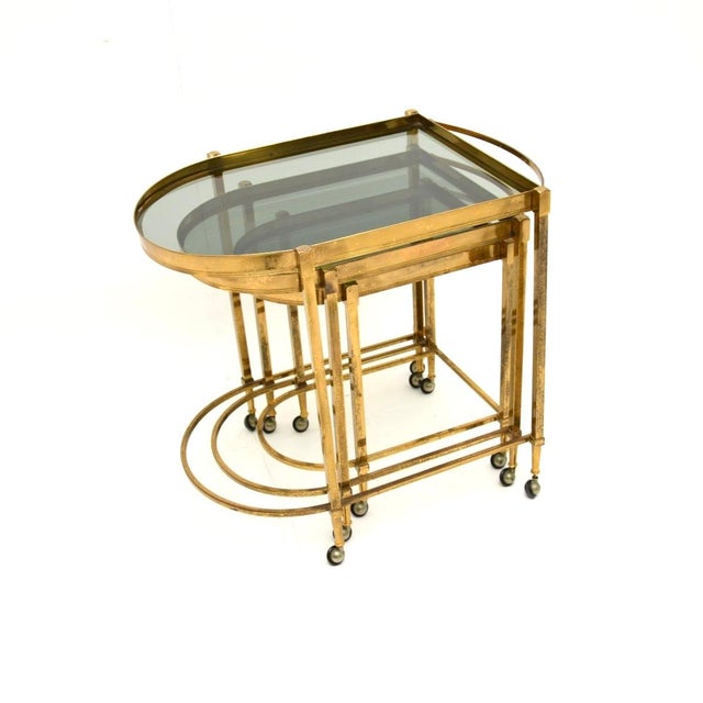 1970s Vintage Italian Nesting Tables in Brass, 1970s, Set of 3 For Sale - Image 5 of 11