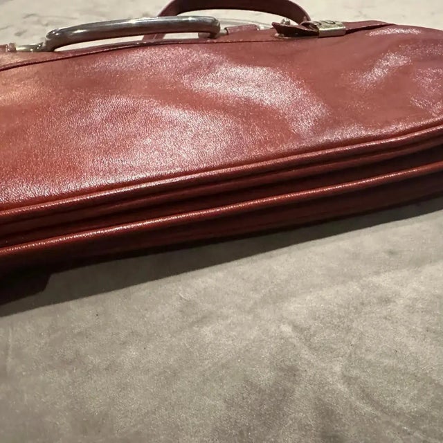 1970s Red Leather and Silvered Metal Italian Shoulder Bag For Sale - Image 6 of 12