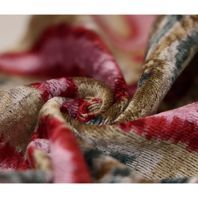Textile Hand-Knotted Scroll Ikat Silk Velvet Pillow - 20x20 Sand & Raspberry For Sale - Image 7 of 8