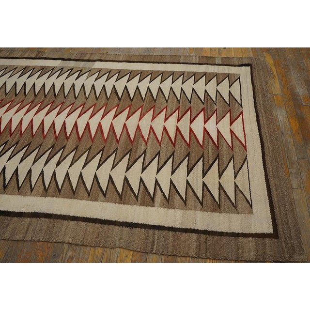 1920s Gray Geometric Tribal Antique American Navajo Rug 4'9" X 7'7" Flatweave Wool Carpet For Sale In New York - Image 6 of 10