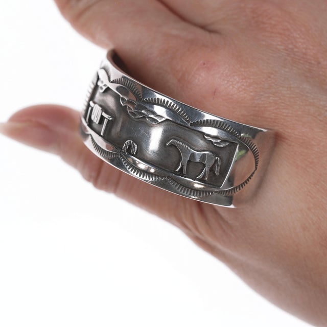 6.75" Roland Begay Sterling Storyteller Overlay cuff bracelet For Sale In Austin - Image 6 of 11