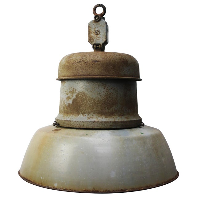 Vintage Industrial Light Gray Enamel and Cast Iron Train Station Pendant Light from Pötter & Schütze GMBH For Sale - Image 6 of 6