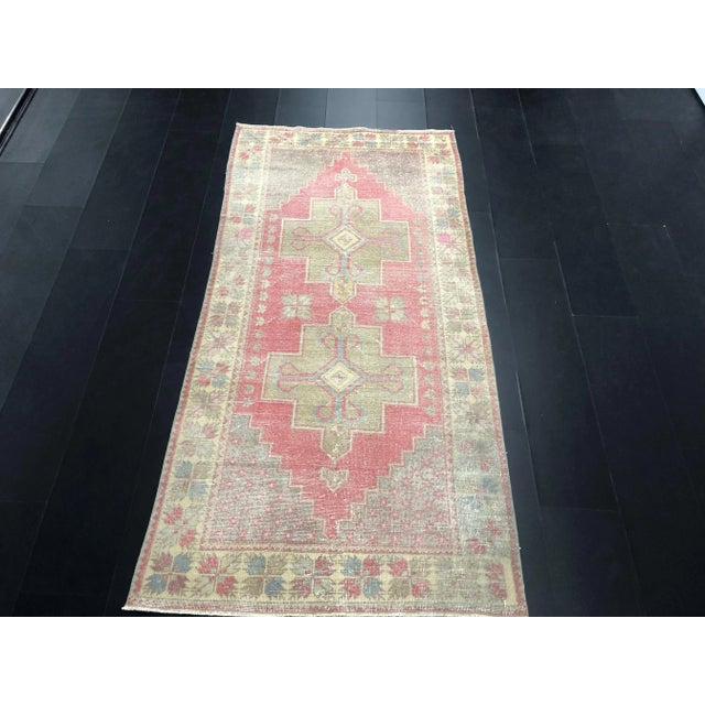 1960s Faded Turkish Oushak Rug-4'4'x8'10" For Sale In Phoenix - Image 6 of 11