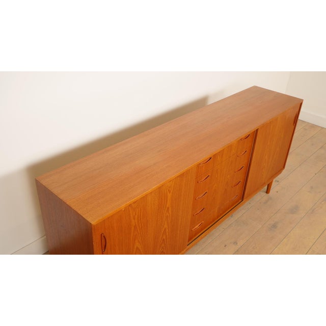 Mid-Century Modern Vintage Teak Sideboard, 1960s For Sale - Image 3 of 14
