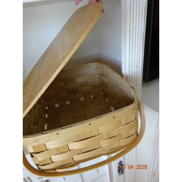 Mid-Century Modern Vintage 1970's Woven Picnic Basket For Sale - Image 3 of 3
