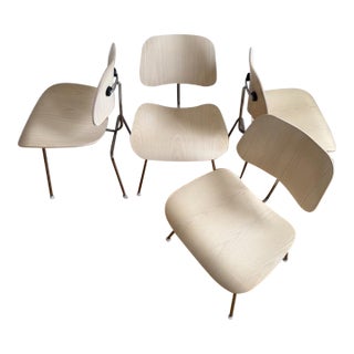Eames Molded Plywood Dining Chair Metal Base Set of 4 For Sale