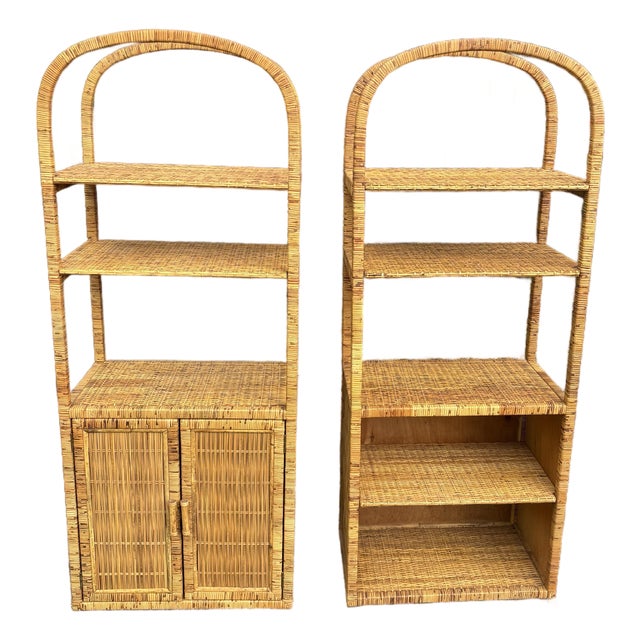Vintage Burnt Woven Bamboo Etagere Pair - Arched Palm Beach Regency For Sale