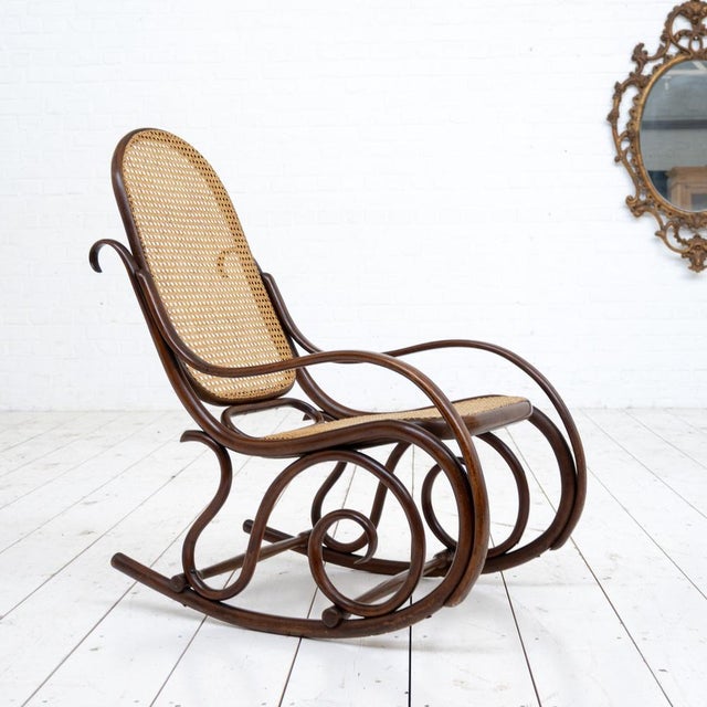 Rocking Chair by Michael Thonet for Thonet, 1920s For Sale - Image 9 of 10