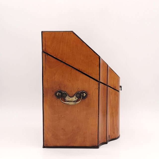 Brown Inlaid Satinwood Cutlery Box, England Circa 1820 For Sale - Image 8 of 12