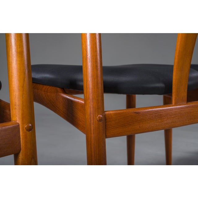 Juliane Dining Chairs in Teak and Black Leather by Johannes Andersen for Uldum Møbelfabrik, Denmark, 1960s, Set of 6 For Sale - Image 9 of 18
