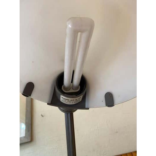 Steelcase 1980s Steelcase Adjustable Desk Lamp, Modern Style, Plastic & Metal For Sale - Image 4 of 7