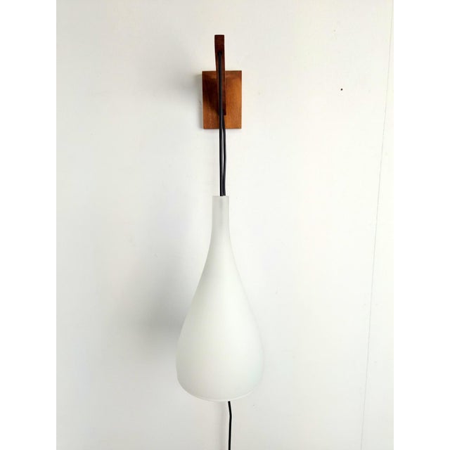 Vintage Tear Drop Wall Lamp in Teak and White Glass, Denmark, 1960s For Sale - Image 13 of 14