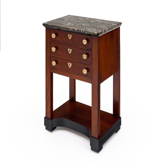 French Consulat Empire Mahogany Side Table With Black Marble Top, Circa 1805 For Sale - Image 4 of 9