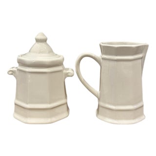 Pfaltzgraff Heritage White Ironstone Lidded Sugar and Creamer Set For Sale
