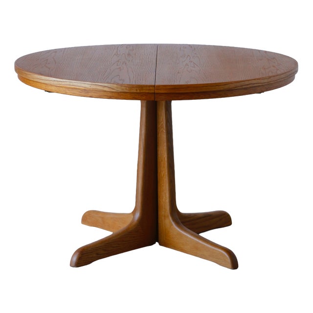 Vintage Scandinavian Extendable Oak Dining Table, 1960s For Sale