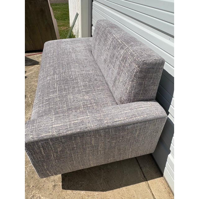 20th Century Newly Upholstered Italian Chaise Long For Sale - Image 9 of 10
