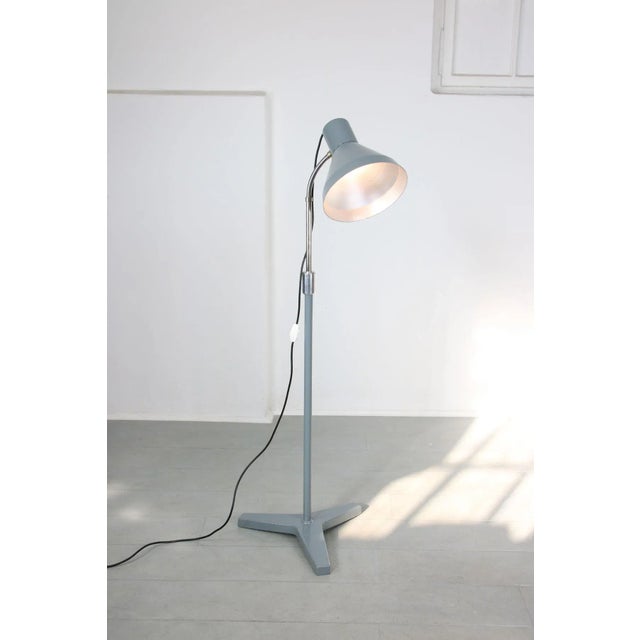 Vintage Industrial Adjustable Gooseneck Floor Lamp, 1970s For Sale - Image 4 of 17
