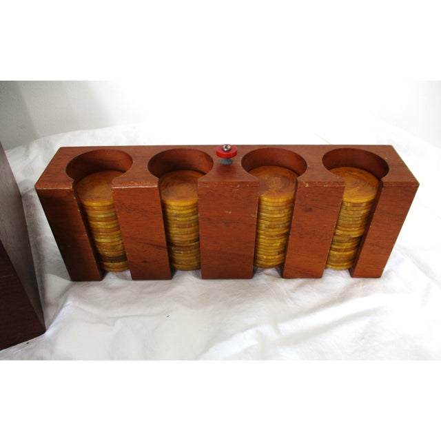 Art Deco Walnut Bakelite Gaming Set For Sale In Cincinnati - Image 6 of 17
