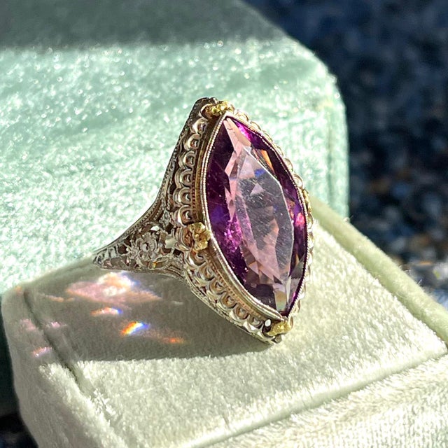 Art Deco 1920s Antique 18k Gold Filigree Marquise Amethyst Ring, Size 7 For Sale - Image 3 of 10