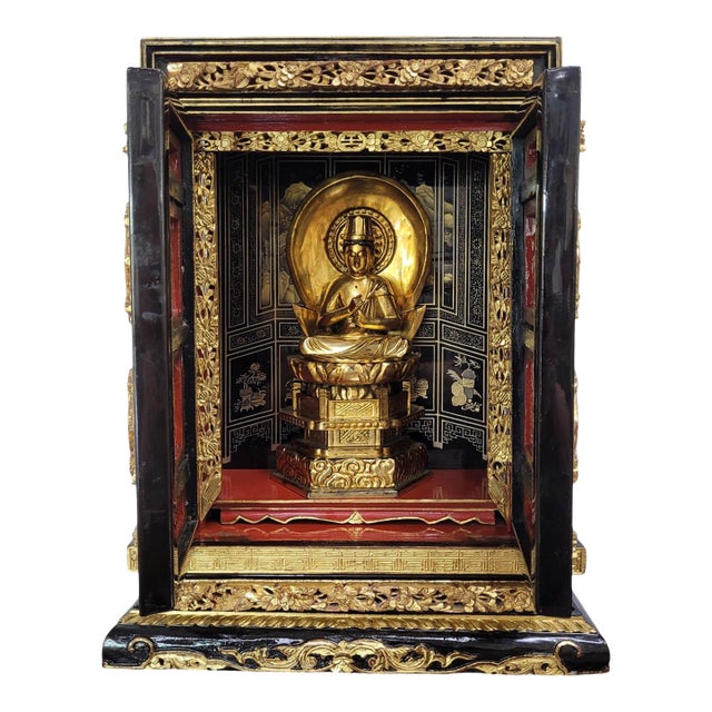 Antique Meiji/Taisho Japanese Lacquer & Gilt Butsudan Shrine With Dainichi Nyorai Buddha For Sale