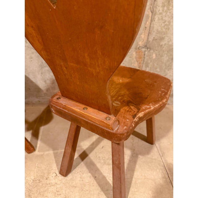 Amber Set of 2 Vintage Alpine Bavarian Heart-Cutout Plank Chairs (Brettstuhl) For Sale - Image 8 of 9