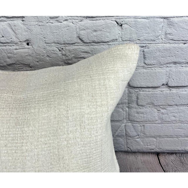 Turkish 20 x 20 Hemp Pillow Turkish Cushion Natural Grayish White Pillow Cushion Cover For Sale - Image 3 of 4