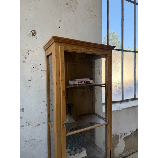 19th Century English Pine Display Case, 1890s For Sale - Image 12 of 18