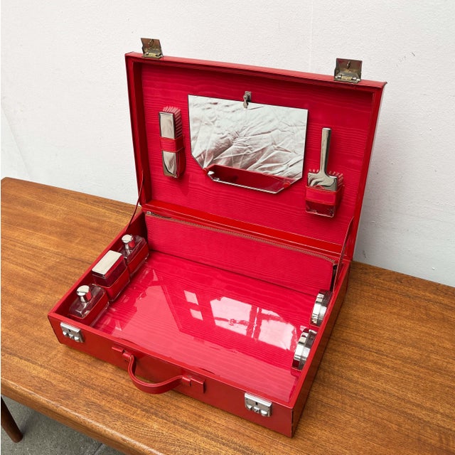 Mid-Century Modern German Red Beauty Vanity Mirror Case, 1960s For Sale - Image 10 of 18