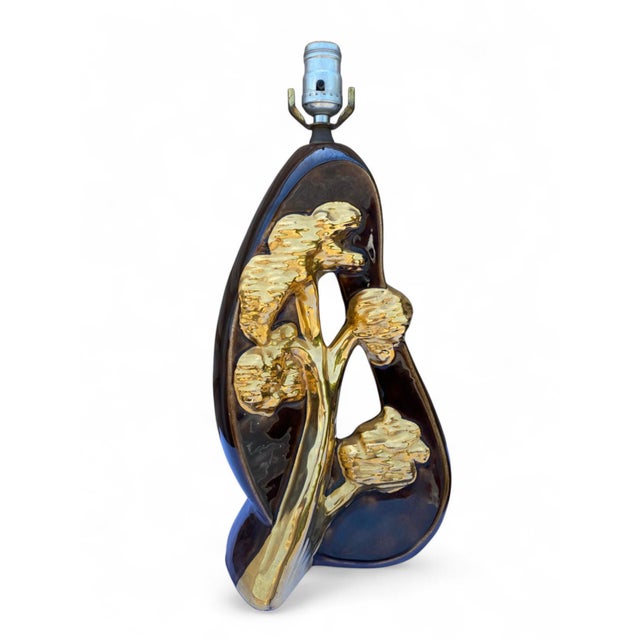 Mid-Century Modern 1950s Asian Ceramic Table Lamps With 22k Gold by Lampcrafts - a Pair For Sale - Image 3 of 9