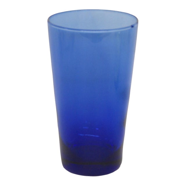 Late 20th Century Anchor Hocking Refreshers Cobalt Tapered Tumbler Blue Glass Beverage Cup For Sale