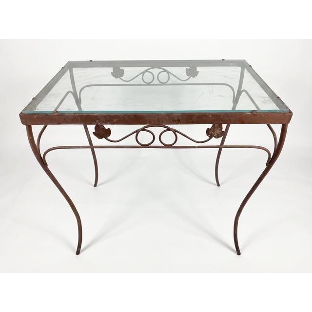 1960s Vintage Woodard Wrought Iron Garden Suite, Ivy Leaf & Vine Pattern, Circa 1950s–60s For Sale - Image 5 of 6