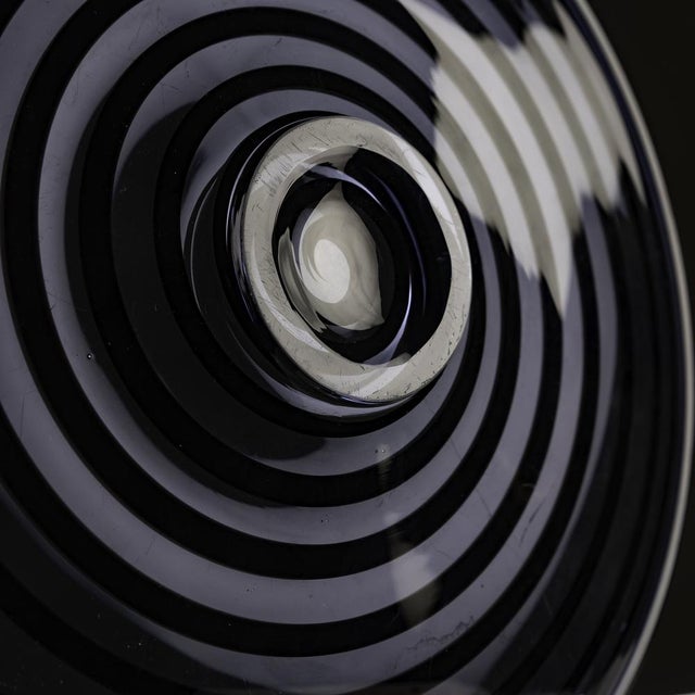 Sculptural Blue Murano Glass Plate with Optical Spiral, Italy, 1960s-1970s For Sale - Image 3 of 9